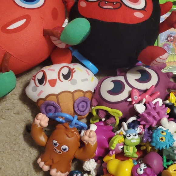 💚💙Lot of Moshi Monsters💚💙 - Picture 2 of 7